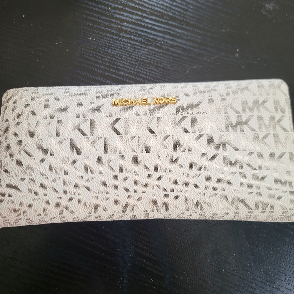 Michael Kors Beige Monogram Wallet